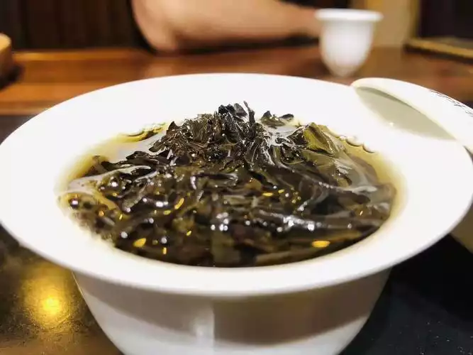 乌龙茶饮料减肥能喝吗？乌龙茶的功效与食用方法(1)